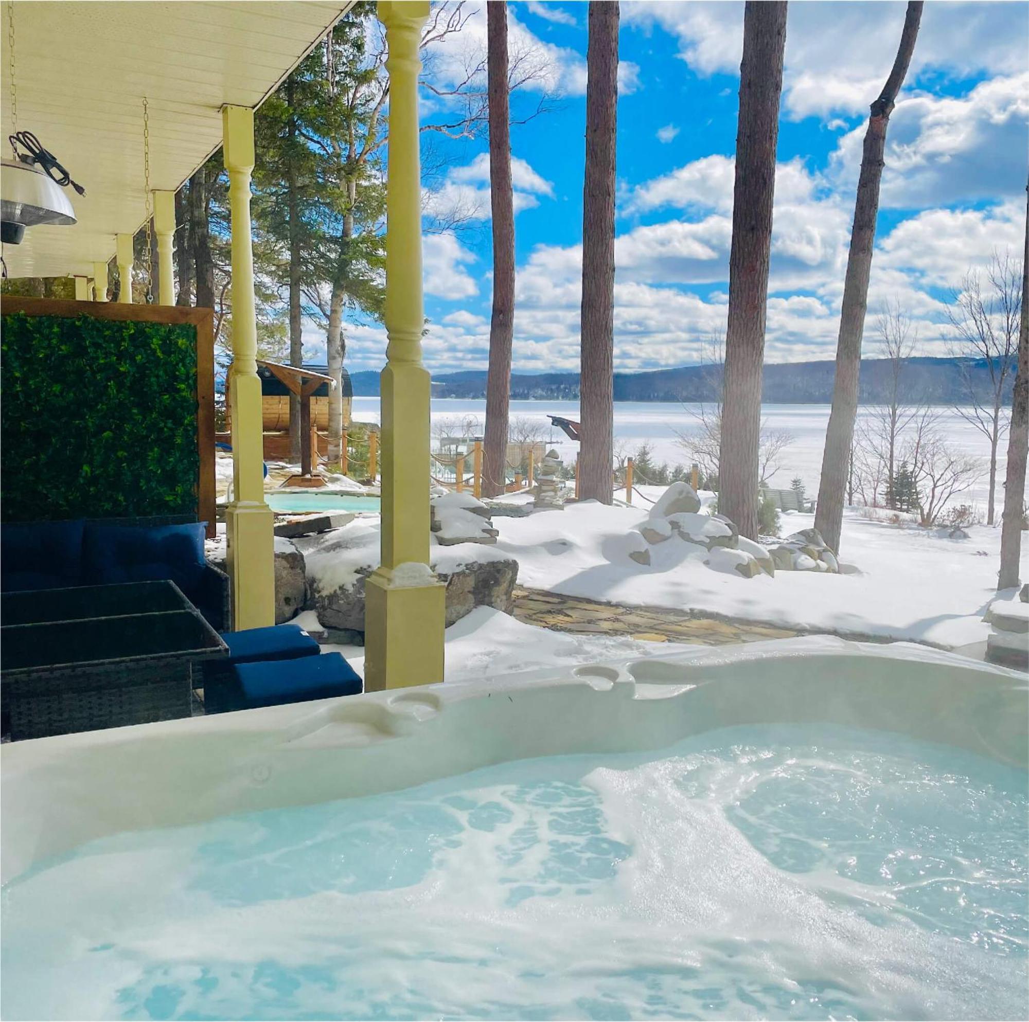 Estello Suites & Spa Lac-Megantic ภายนอก รูปภาพ