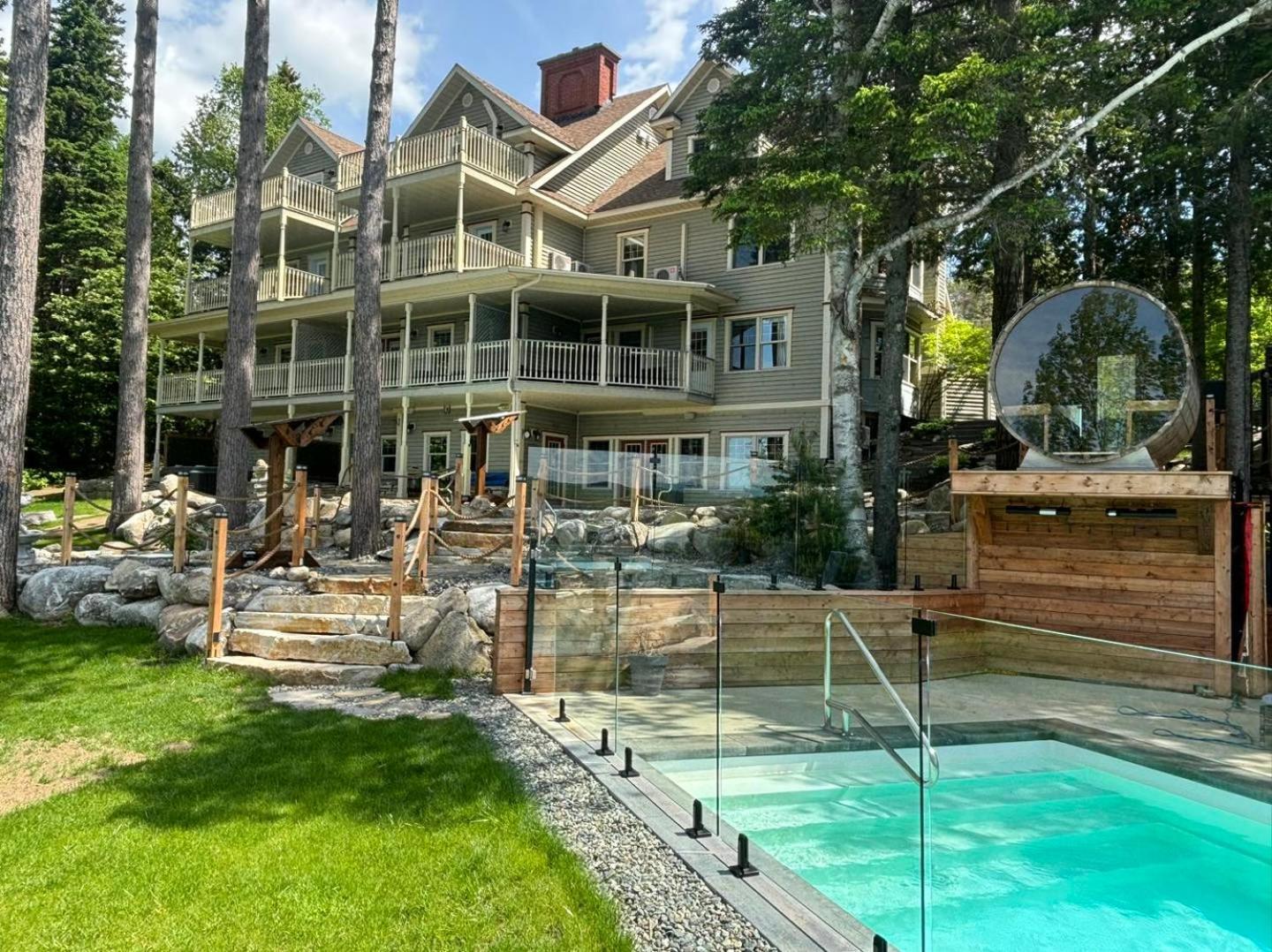 Estello Suites & Spa Lac-Megantic ภายนอก รูปภาพ